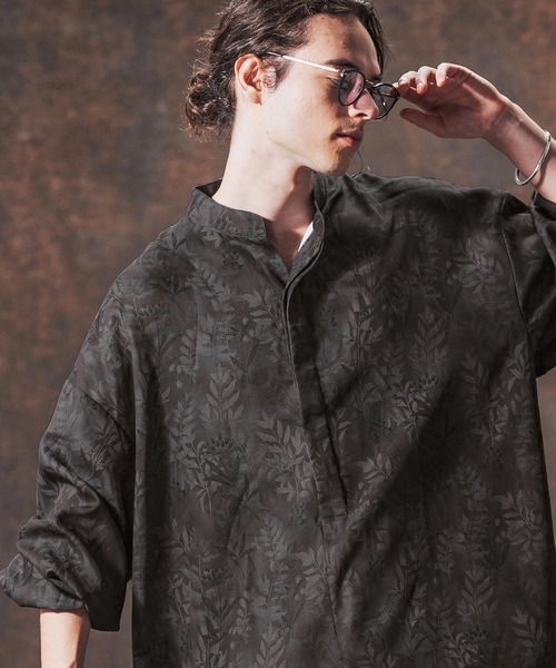 Jih Nunc（ジーヌンク）の「ms6212-リーフ総柄スタンドカラープルオーバーシャツ(JIH-R1142)（シャツ/ブラウス・メンズ・ベージュ/チャコール・L/M/S）」の10枚目の写真