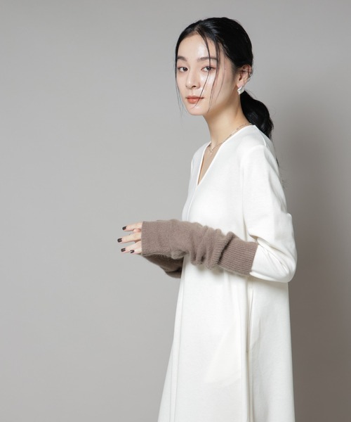 NANO universe（ナノユニバース）の「ウォッシャブルフォックスロンググローブ（手袋・レディース・チャコール/モカ/アイボリー・FREE）」の9枚目の写真