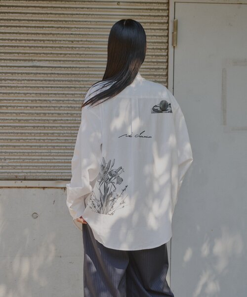 WHIMSIC（ウィムジック）の「【WHIMSIC】メルティング アフタヌーン グラフィックプリントシャツ（シャツ/ブラウス・レディース・ブルー/ホワイト・FREE）」の4枚目の写真