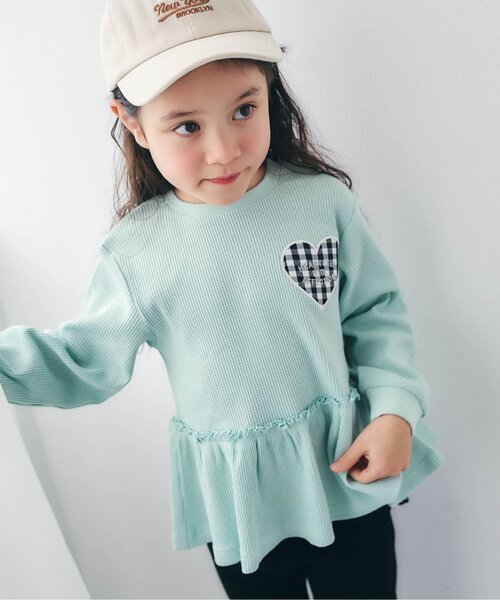 apres les cours（アプレレクール）の「【新色追加】ワッフルペプラムハートモチーフTシャツ（Tシャツ/カットソー・キッズ・オフホワイト/ミント/アイボリー/グレー/マスタード/ローズ/ネイビー/イエロー/グリーン/ピンク・140/130/80/120/110/100/90）」の5枚目の写真