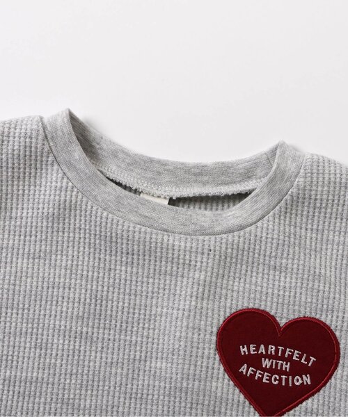 apres les cours（アプレレクール）の「【新色追加】ワッフルペプラムハートモチーフTシャツ（Tシャツ/カットソー・キッズ・オフホワイト/ミント/アイボリー/グレー/マスタード/ローズ/ネイビー/イエロー/グリーン/ピンク・140/130/80/120/110/100/90）」の21枚目の写真