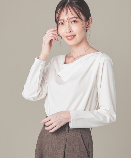 GLACIER lusso(グラシアルッソ)の「ドレープトップス(Tシャツ/カットソー・レディース・アイボリー/グレイッシュベージュ/ブラック・L/LL/M/S)」の21枚目の写真