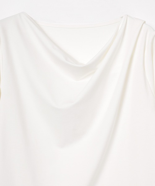 GLACIER lusso(グラシアルッソ)の「ドレープトップス(Tシャツ/カットソー・レディース・アイボリー/グレイッシュベージュ/ブラック・L/LL/M/S)」の13枚目の写真