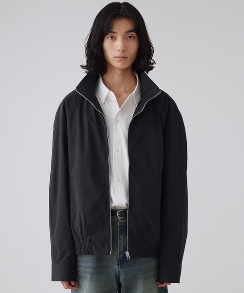 LUENNA（ルエナ）の「【LUENNA】Nylon Stand Collar Blouson / ナイロン スタンドカラー ブルゾン（ナイロンジャケット・メンズ・ブラック/チャコールグレー・S/M/L）」の6枚目の写真