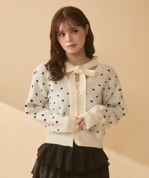 TITTY&CO.（ティティーアンドコー）の「ドットネックリボンニットカーデ（カーディガン/ボレロ・レディース・アイボリー/ブラック/グレー・FREE）」の5枚目の写真