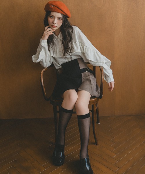 REDYAZEL（レディアゼル）の「フリルラインストライプブラウス（シャツ/ブラウス・レディース・ブラック系その他/ホワイト/ホワイト系その他/ベージュ系その他/ネイビー/ピンク・FREE）」の2枚目の写真