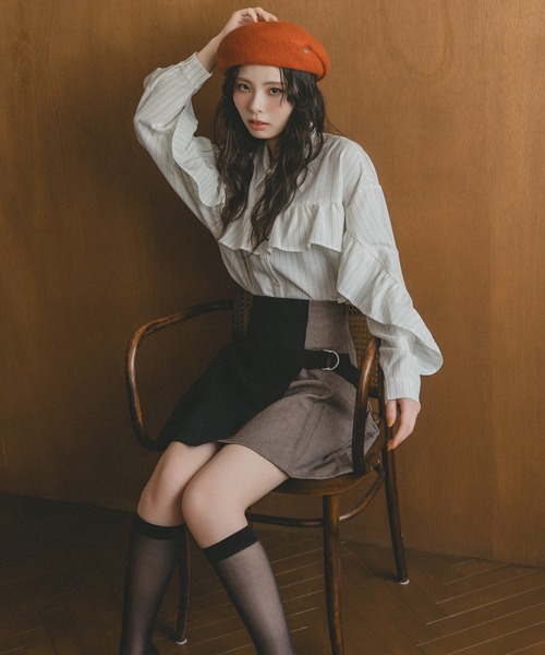 REDYAZEL（レディアゼル）の「フリルラインストライプブラウス（シャツ/ブラウス・レディース・ブラック系その他/ホワイト/ホワイト系その他/ベージュ系その他/ネイビー/ピンク・FREE）」の7枚目の写真