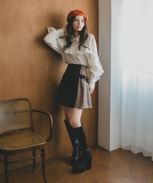 REDYAZEL（レディアゼル）の「フリルラインストライプブラウス（シャツ/ブラウス・レディース・ブラック系その他/ホワイト/ホワイト系その他/ベージュ系その他/ネイビー/ピンク・FREE）」の8枚目の写真