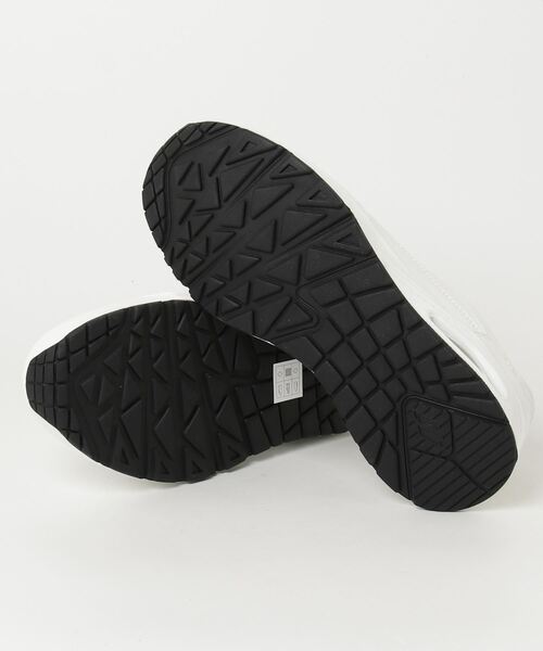 SKECHERS（スケッチャーズ）の「スケッチャーズ  UNO - BANKSIA LUXE（スニーカー・メンズ・ホワイト・25.0cm/25.5cm/26.0cm/26.5cm/27.0cm/27.5cm/28.0cm）」の3枚目の写真