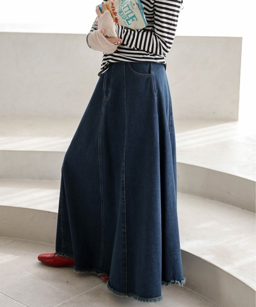 AMELY(エミリー)の「Aラインデニムスカート(スカート・レディース・ネイビー/ブラック系/ブルー系・L/M)」の7枚目の写真
