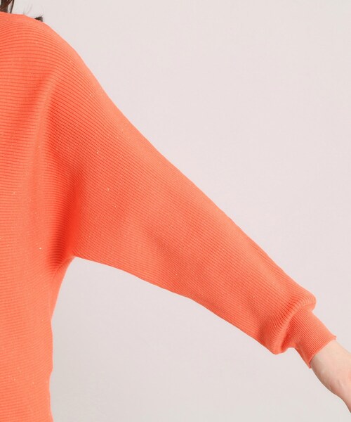 ITS'DEMO（イッツデモ）の「【手洗い可】アンジェリーナラメリブドルマンニット（ニット/セーター・レディース・グリーン系/ブラック/ライトオレンジ系/パープル系4/オフホワイト・00）」の15枚目の写真