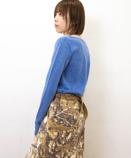 RNA(アールエヌエー)の「M2549 WフェイスコンパクトロンT(Tシャツ/カットソー・レディース・ブルー/ブラック/オレンジ・MEDIUM)」の17枚目の写真