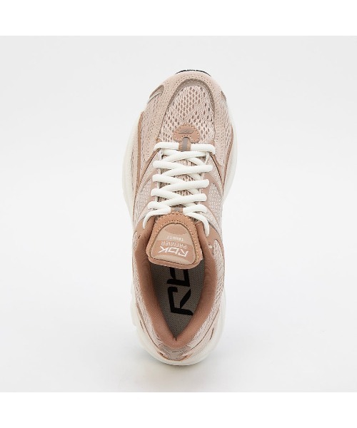 Reebok（リーボック）の「プレミア トリニティ KFS / PREMIER TRINITY KFS（スニーカー・レディース・コーラルピンク・24.5cm/23.5cm/23.0cm/22.5cm/22.0cm/25.5cm/25.0cm/24.0cm）」の3枚目の写真