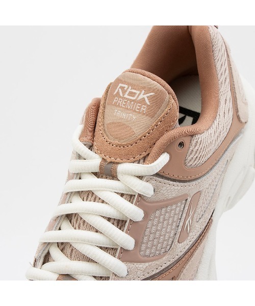 Reebok（リーボック）の「プレミア トリニティ KFS / PREMIER TRINITY KFS（スニーカー・レディース・コーラルピンク・24.5cm/23.5cm/23.0cm/22.5cm/22.0cm/25.5cm/25.0cm/24.0cm）」の5枚目の写真