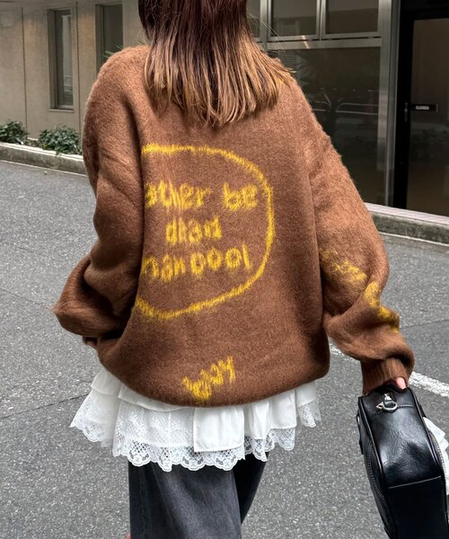 CIAOPANIC（チャオパニック）の「【新色追加】ハンドクラフトロゴニット（ニット/セーター・レディース・サックスブルー/ピンク/ベージュ/ブラウン/レッド/チャコールグレー/アイボリー/ミント/パープル/グリーン/シルバー・FREE）」の4枚目の写真