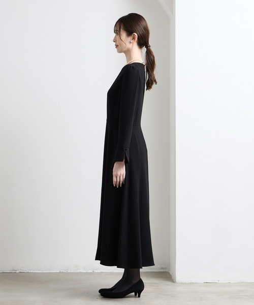 AIMER(エメ)の「【喪服・礼服】ウォッシャブル カフススリーブAラインフレアブラックフォーマルワンピース(ワンピース・レディース・ブラック・SMALL/MEDIUM/LARGE/X-LARGE)」の19枚目の写真