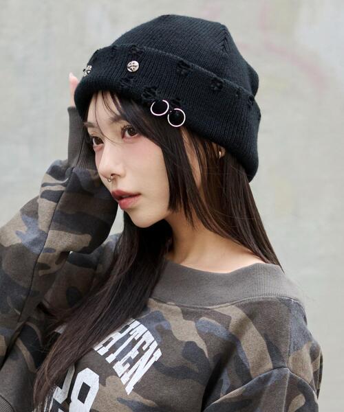 WEGO(ウィゴー)の「WEGO/メタルチャームニットキャップ(ニットキャップ/ビーニー・レディース・ブラック/ブラウン・FREE)」の4枚目の写真