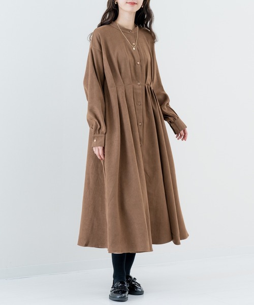 refinedworks(リファインドワークス)の「【refinedworks】上品な タックデザイン が映える きれいめワンピース(ワンピース・レディース・ブラウン/ブラック・FREE)」の2枚目の写真