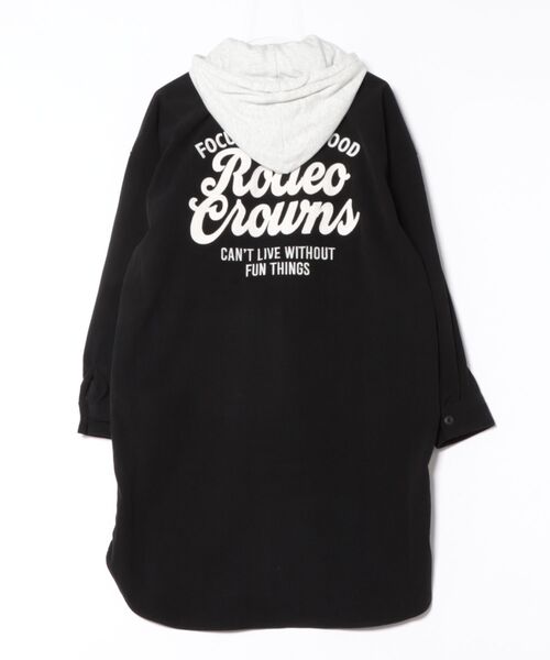 RODEO CROWNS WIDE BOWL（ロデオクラウンズワイドボウル）の「フード付きコーデュロイシャツワンピース（ワンピース・レディース・ブラック/パープル/ベージュ/グリーン・FREE）」の5枚目の写真