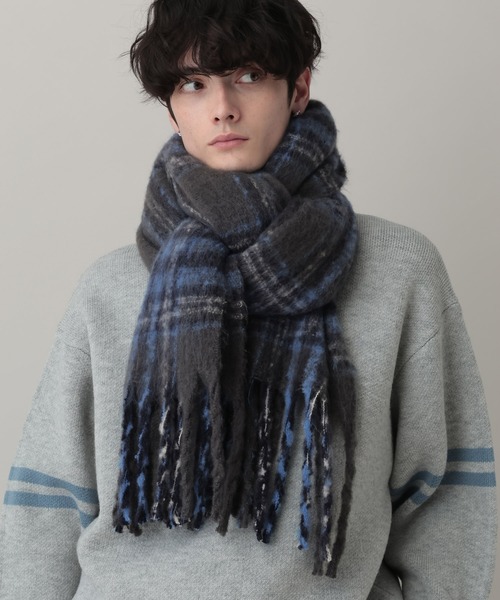 RAGEBLUE(レイジブルー)の「チェック柄ボリュームフリンジマフラー(マフラー・メンズ・ホワイト系その他/グレー系その他/グリーン系その他・FREE)」の3枚目の写真