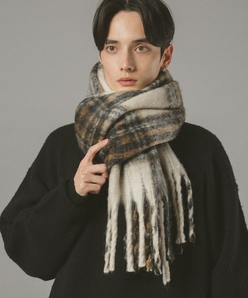 RAGEBLUE(レイジブルー)の「チェック柄ボリュームフリンジマフラー(マフラー・メンズ・ホワイト系その他/グレー系その他/グリーン系その他・FREE)」の16枚目の写真