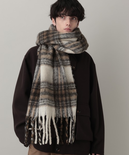 RAGEBLUE(レイジブルー)の「チェック柄ボリュームフリンジマフラー(マフラー・メンズ・ホワイト系その他/グレー系その他/グリーン系その他・FREE)」の4枚目の写真