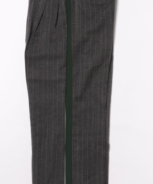 esutoreja(エストレジャ)の「サイドラインストライプワイドパンツ(スラックス・レディース・チャコール/グレー・FREE)」の14枚目の写真