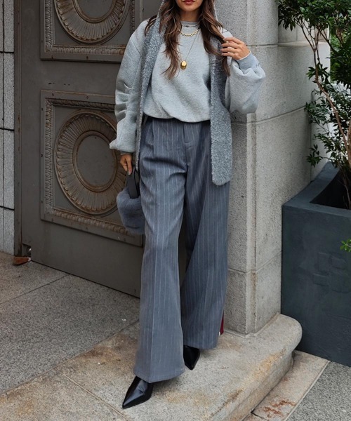 esutoreja(エストレジャ)の「サイドラインストライプワイドパンツ(スラックス・レディース・チャコール/グレー・FREE)」の5枚目の写真