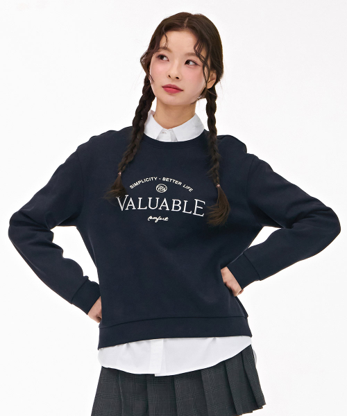 CHASECULT(チェイスカルト)の「レディース刺繍レタリングスウェットシャツ-ネイビー(スウェット・レディース・ネイビー・90/85)」の2枚目の写真