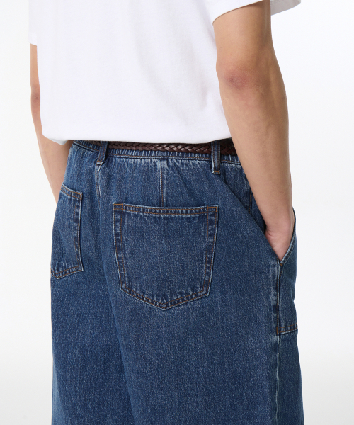MUSINSA STANDARD（ムシンサスタンダード）の「パティグバンディングバミューダデニムパンツ [ミディアムインディゴ]（デニムパンツ・メンズ・その他・40/38/36/34/32/30/26/28）」の5枚目の写真