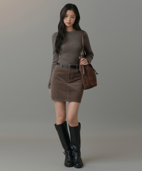 MUSINSA STANDARD WOMAN(ムシンサスタンダードウーマン)の「レディースコーデュロイミニスカート【カーキブラウン】(スカート・レディース・その他・SMALL/MEDIUM/LARGE/X-SMALL)」の1枚目の写真