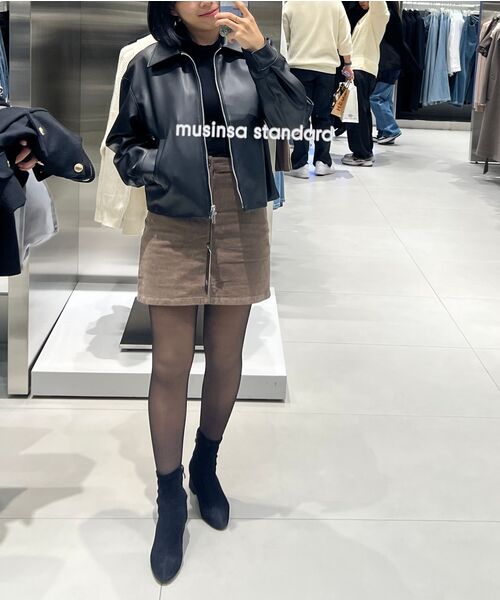 MUSINSA STANDARD WOMAN(ムシンサスタンダードウーマン)の「レディースコーデュロイミニスカート【カーキブラウン】(スカート・レディース・その他・SMALL/MEDIUM/LARGE/X-SMALL)」の9枚目の写真