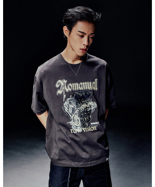 NOMANUAL(NOMANUAL)の「NM ENGINE T-SHIRT - CHARCOAL(Tシャツ/カットソー・レディース・その他・SMALL/MEDIUM/LARGE/X-LARGE)」の3枚目の写真