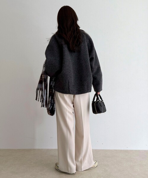 fredy emue（フレディエミュ）の「イタリアンエアリーノーカラーブルゾン（ブルゾン・レディース・ブラウン/チャコールグレー/ライトグレー・38）」の6枚目の写真