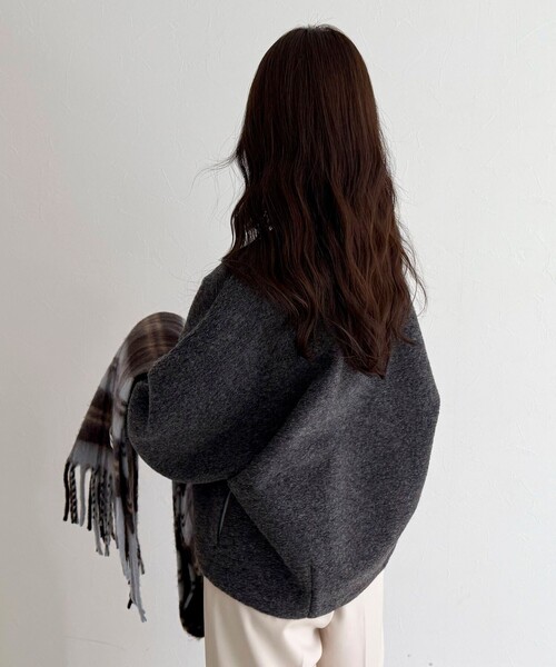 fredy emue（フレディエミュ）の「イタリアンエアリーノーカラーブルゾン（ブルゾン・レディース・ブラウン/チャコールグレー/ライトグレー・38）」の10枚目の写真