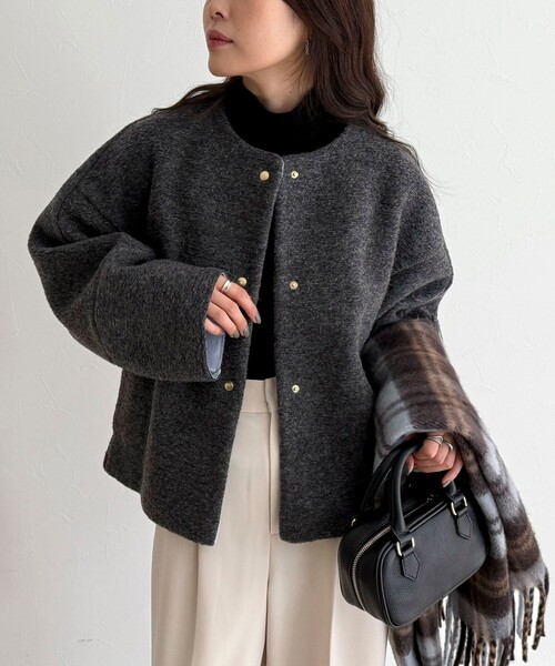 fredy emue（フレディエミュ）の「イタリアンエアリーノーカラーブルゾン（ブルゾン・レディース・ブラウン/チャコールグレー/ライトグレー・38）」の11枚目の写真