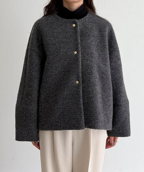 fredy emue（フレディエミュ）の「イタリアンエアリーノーカラーブルゾン（ブルゾン・レディース・ブラウン/チャコールグレー/ライトグレー・38）」の13枚目の写真