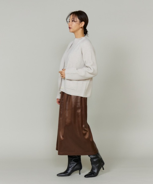 LE SOUK(ルスーク)の「レザーライクギャザーストレートスカート(スカート・レディース・ブラック/ブラウン・9号/7号)」の13枚目の写真