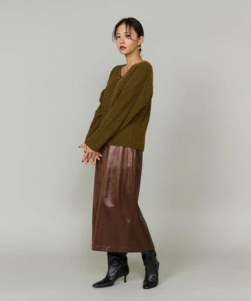 LE SOUK(ルスーク)の「レザーライクギャザーストレートスカート(スカート・レディース・ブラック/ブラウン・9号/7号)」の17枚目の写真