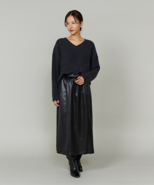 LE SOUK(ルスーク)の「レザーライクギャザーストレートスカート(スカート・レディース・ブラック/ブラウン・9号/7号)」の18枚目の写真