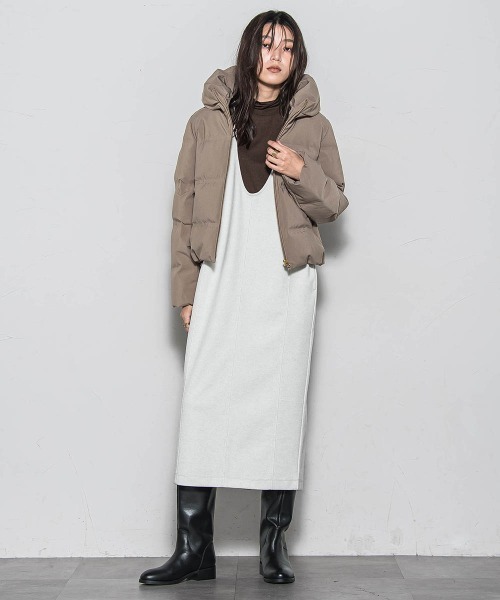 MAYSON GREY（メイソングレイ）の「【楽・美・軽】－3kg見えIラインワンピース≪手洗い可能≫（ワンピース・レディース・オフホワイト/ブラック・M）」の4枚目の写真