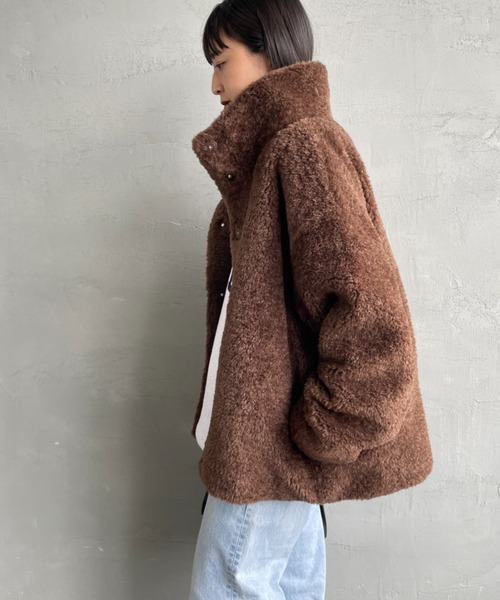 MICA&DEAL（マイカ＆ディール）の「[MICA&DEAL/マイカアンドディール] スタンドカラー ボアブルゾン（その他アウター・レディース・ブラウン/グレイッシュベージュ・F）」の10枚目の写真