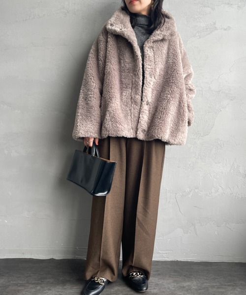 MICA&DEAL（マイカ＆ディール）の「[MICA&DEAL/マイカアンドディール] スタンドカラー ボアブルゾン（その他アウター・レディース・ブラウン/グレイッシュベージュ・F）」の5枚目の写真