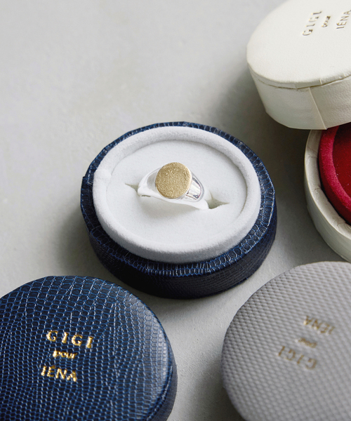 IENA(イエナ)の「GIGI/ジジ 別注 Artemis signet ring EX(リング・レディース・シルバー・13/11)」の5枚目の写真