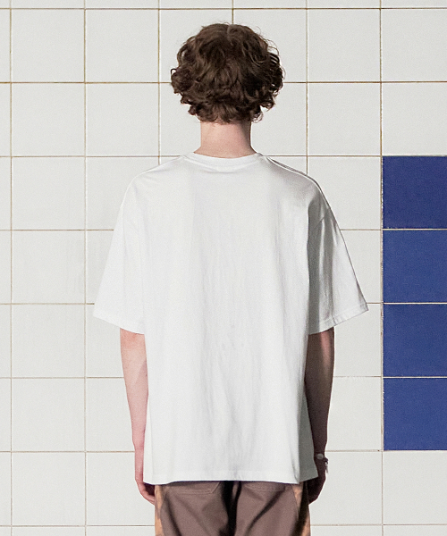 UNALLOYED(アナロイド)の「ボタンロゴTシャツ / ホワイト(Tシャツ/カットソー・メンズ・その他・SMALL/MEDIUM/LARGE)」の3枚目の写真