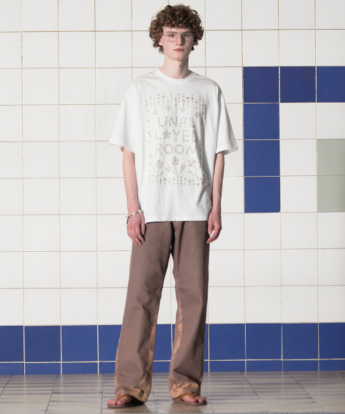 UNALLOYED(アナロイド)の「ボタンロゴTシャツ / ホワイト(Tシャツ/カットソー・メンズ・その他・SMALL/MEDIUM/LARGE)」の6枚目の写真
