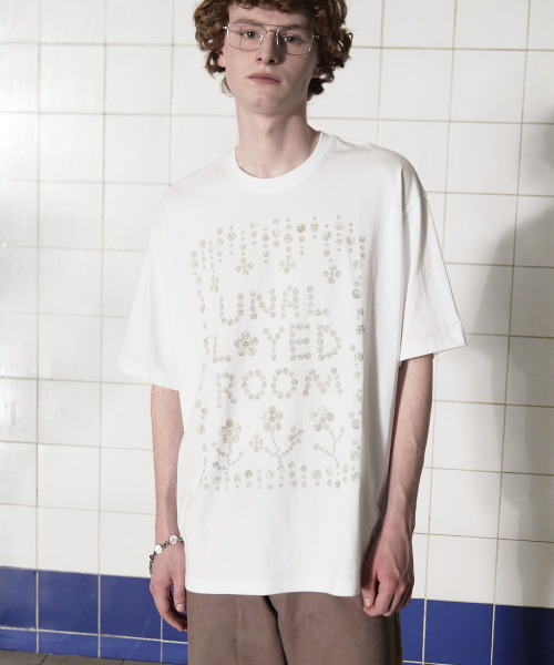 UNALLOYED(アナロイド)の「ボタンロゴTシャツ / ホワイト(Tシャツ/カットソー・メンズ・その他・SMALL/MEDIUM/LARGE)」の8枚目の写真