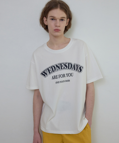 セール】シグネチャーカーブロゴ半袖Tシャツ_IVORY(W25-TP21)（Tシャツ