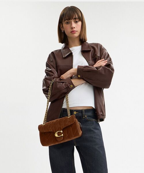 COACH(コーチ)の「タビー ショルダー バッグ 26・キルティング(ショルダーバッグ・レディース・ブラウン系その他・ONE)」の2枚目の写真