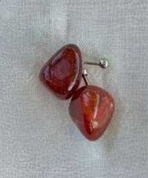 Donnaruma（ドンナルンマ）の「「Lapis note」カーネリアンアゲート天然石ピアス（ピアス（両耳用））」